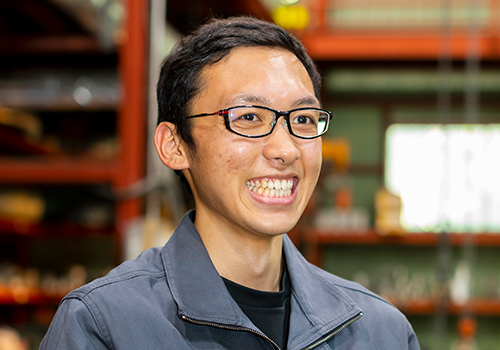先輩社員の菅野さん